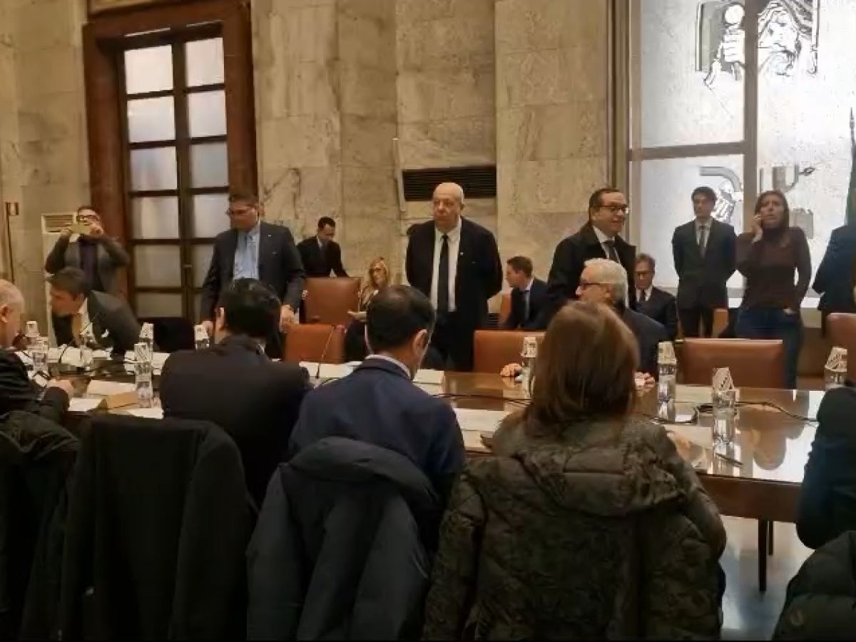 Il Ministro Urso apre il tavolo di lavoro per la legge sulle MPMI. Il 14 febbraio convocate al MIMIT le associazioni.